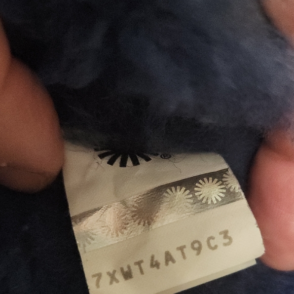 UGG Women's Navy BLUE Shearling Boots - Picture 4 of 10